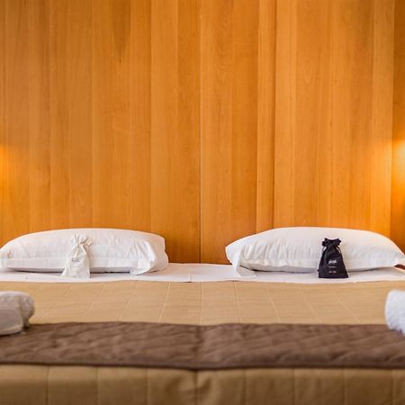 New Ipoint Hotel سان جوفانّي إن بيرْس المظهر الخارجي الصورة