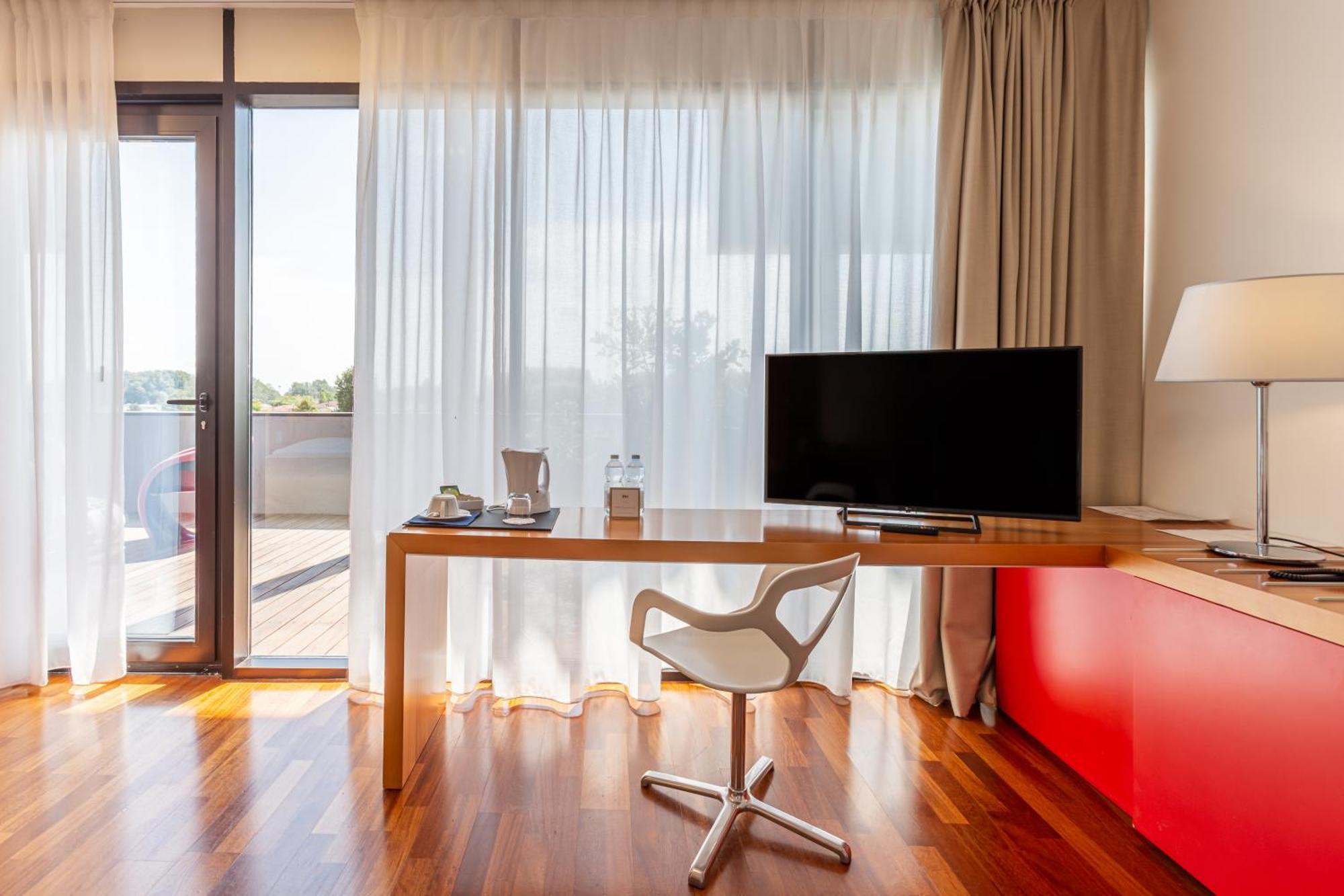 New Ipoint Hotel سان جوفانّي إن بيرْس المظهر الخارجي الصورة