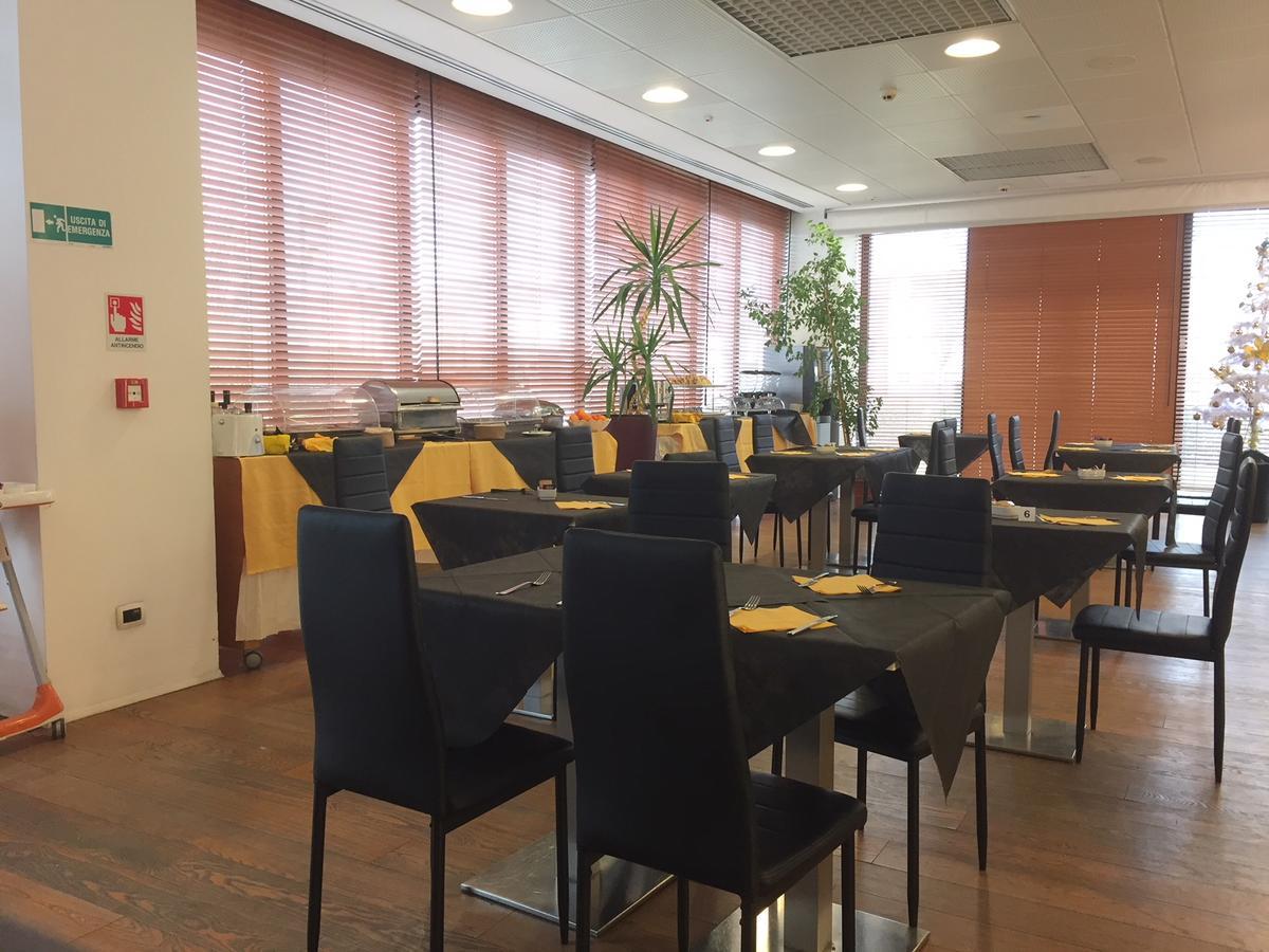 New Ipoint Hotel سان جوفانّي إن بيرْس المظهر الخارجي الصورة
